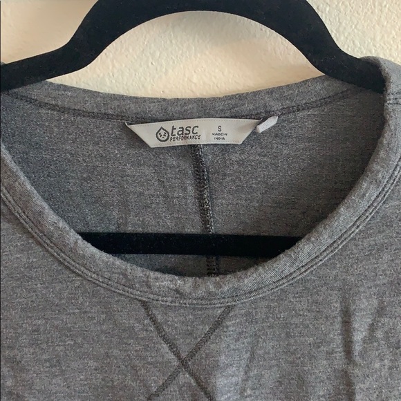 Tasc woman’s performance sweatshirt! - Picture 3 of 5